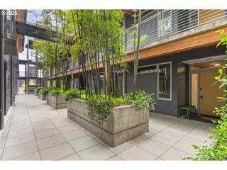 Photo #5: 632332759 Listing 