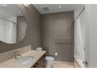 Photo #4: 632877472 Listing