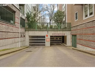 Photo #2: 633085002 Listing 