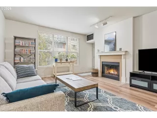 Photo #6: 633085002 Listing 