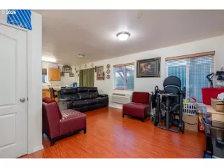 Photo #4: 633399915 Listing 