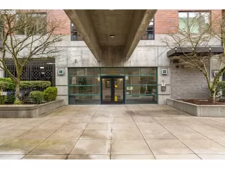 Photo #2: 633668476 Listing