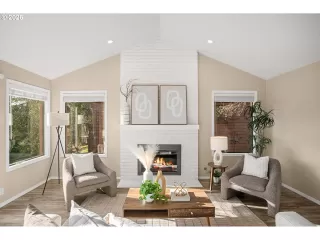 Photo #5: 633677199 Listing