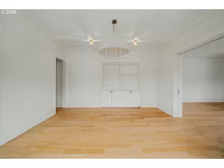 Photo #3: 634140568 Listing 