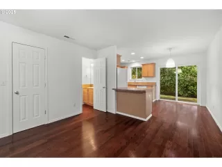 Photo #6: 634721732 Listing 