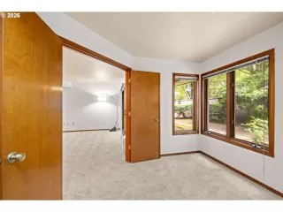 Photo #4: 635086198 Listing 