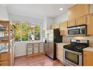 Photo #4: 635411177 Listing 