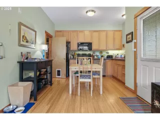 Photo #4: 635472465 Listing