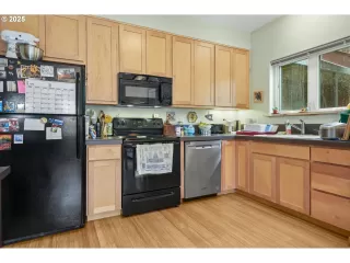 Photo #5: 635472465 Listing