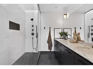 Photo #4: 635577154 Listing 