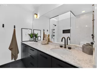 Photo #5: 635577154 Listing 