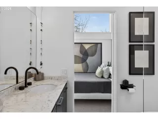 Photo #6: 635577154 Listing 