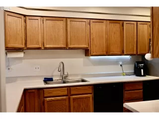 Photo #4: 635799170 Listing 