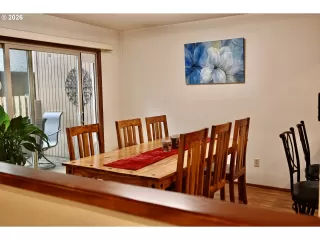 Photo #6: 635799170 Listing 