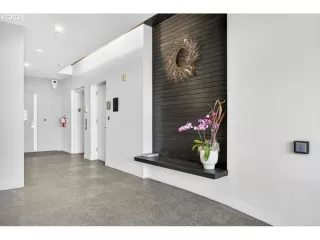 Photo #2: 636418953 Listing 