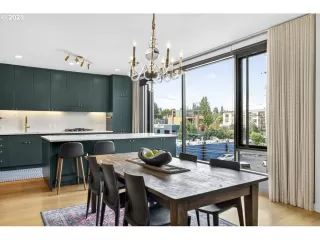 Photo #5: 636418953 Listing 