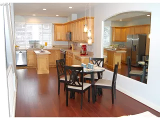 Photo #5: 638085938 Listing