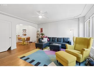 Photo #4: 638211273 Listing
