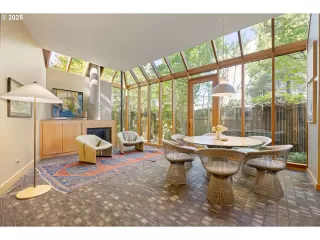 Photo #2: 638331958 Listing