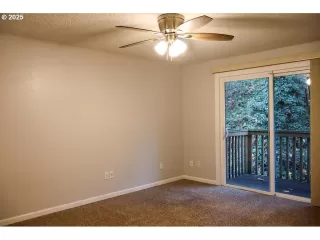 Photo #6: 638750679 Listing