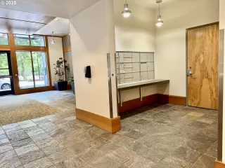 Photo #3: 638975147 Listing 