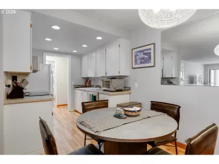 Photo #2: 639408425 Listing 