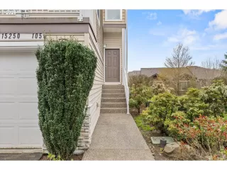 Photo #2: 639581000 Listing