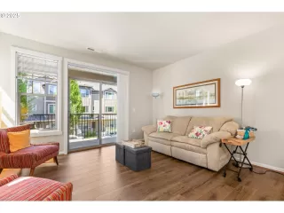 Photo #1: 639861555 Listing 