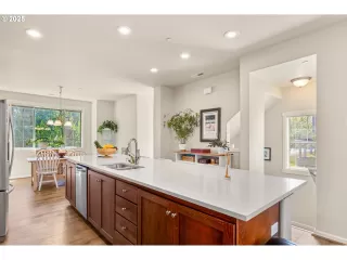 Photo #6: 639861555 Listing 