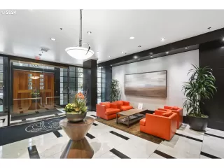 Photo #3: 640031915 Listing