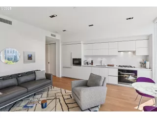 Photo #4: 640044130 Listing 