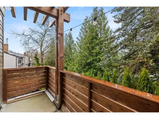 Photo #6: 640155394 Listing 