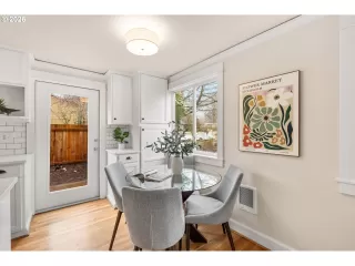 Photo #3: 640157927 Listing 