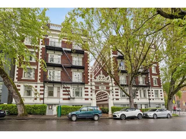 MLS: 640583324 Condo For Sale