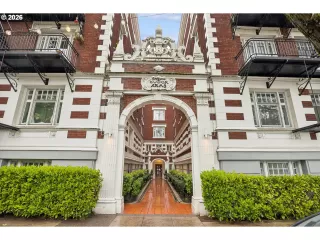 Photo #1: 640583324 Listing 