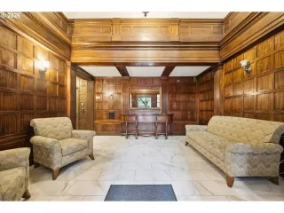 Photo #4: 640583324 Listing 