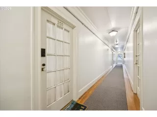 Photo #5: 640583324 Listing 