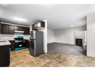 Photo #1: 641512179 Listing