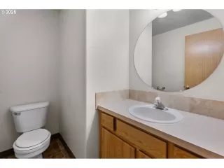 Photo #4: 641512179 Listing