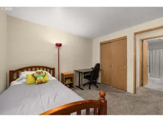 Photo #3: 641551081 Listing