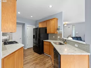 Photo #6: 641587003 Listing 