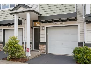 Photo #5: 641801012 Listing 