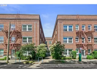 More Details about MLS # 641858759 : 1509 NE 10TH AVE 105