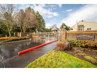 Photo #4: 642135503 Listing