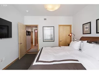 Photo #3: 642506630 Listing 