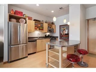 Photo #5: 642506630 Listing 
