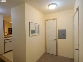 Photo #2: 642654818 Listing