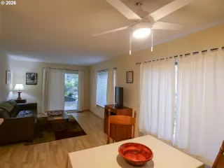 Photo #4: 642654818 Listing