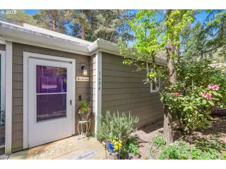 More Details about MLS # 643095656 : 1604 VILLAGE PARK PL