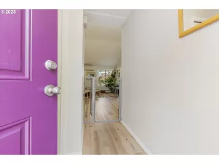 Photo #2: 643095656 Listing